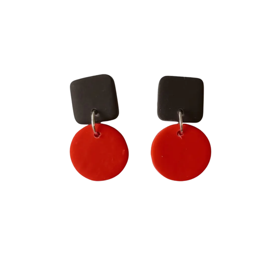 CIRCLE SQUARE | EAR | BLACK AND RED CHIC LOVE